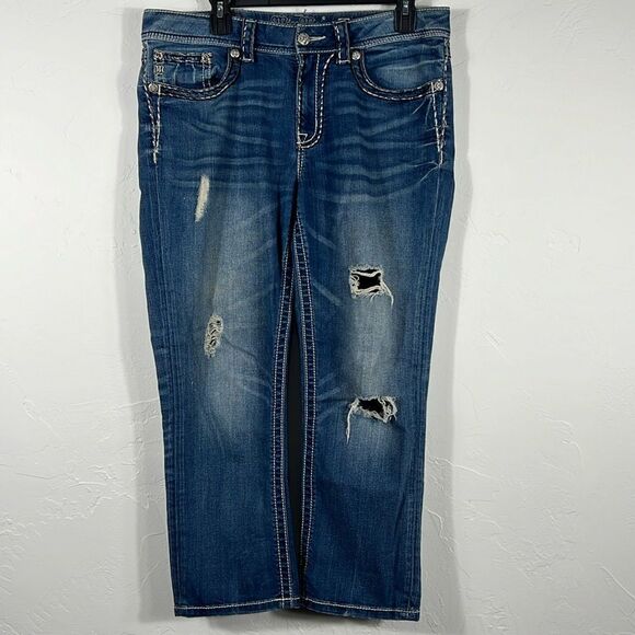 🔥 MISS ME BOYFRIEND CAPRI JEANS - Women Size 28 - Distressed Design - GUC - Picture 1 of 11